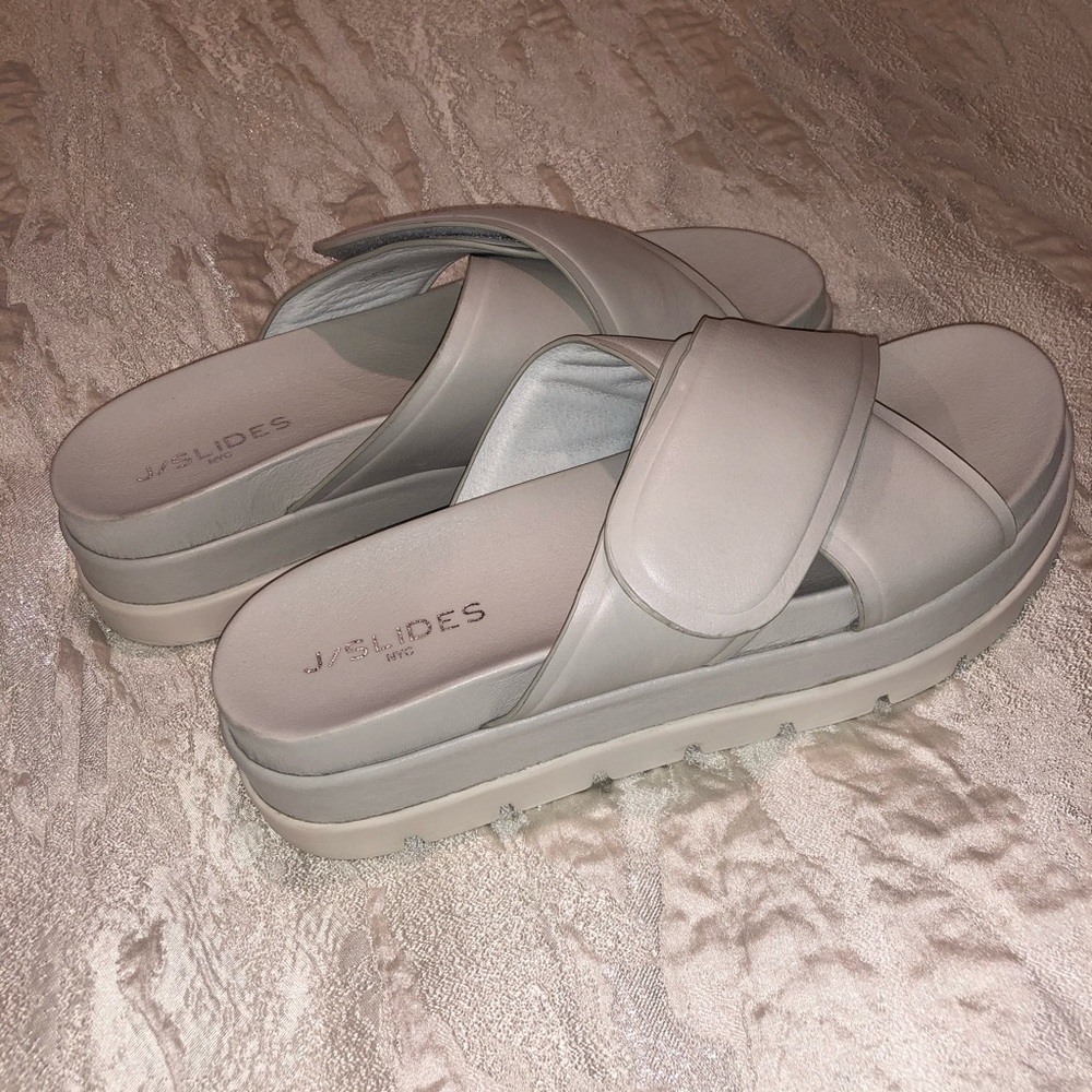 J/SLIDES Women's platform Cream Slide Sandals